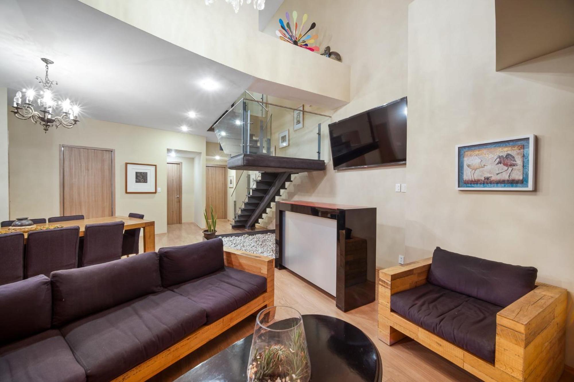 3 Bedroom Upscale Art House Reforma Avenue Mexico